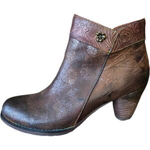 NWOB L'Artiste Spring Step Best Love Multi Bordeaux Artisan Boho Ankle Boots 9